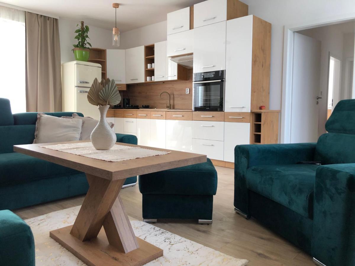 Tatra Billetee Apartman S Luxusnym Vyhladom Na Vysoketatry A Sukromnym Wellness Πόπραντ Εξωτερικό φωτογραφία