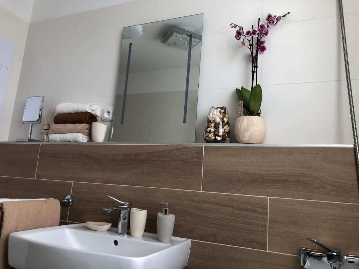 Tatra Billetee Apartman S Luxusnym Vyhladom Na Vysoketatry A Sukromnym Wellness Πόπραντ Εξωτερικό φωτογραφία